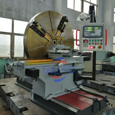 Horizontale CNC-Drehmaschine Einfache Bedienung mit Blick auf die Drehmaschine für Reifenform