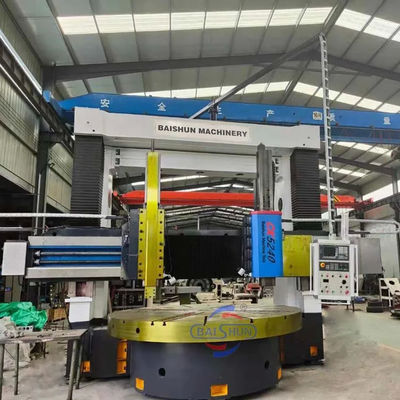 Große vertikal drehende Drehmaschine CK5263 Doppelkolonnen-Metalldrehmaschine Vtl