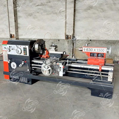 Dreh- und Bohrmaschine für horizontale Drehmaschinen