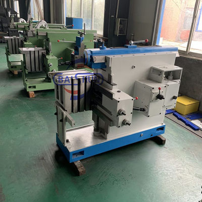 Automatische Zufuhr BC6050 Mechanische Metallformmaschine Werkzeug 3kw