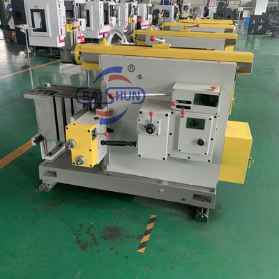B6050 Vertikalformmaschine mit Zahnrädern