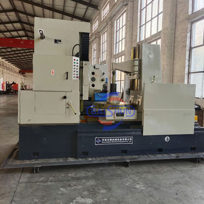 Bevel Gear Cutting Universal Metal Cutting Hydraulic Gear Hobbing Machine mit einer Maschine für das Schneiden von Schräggeräten
