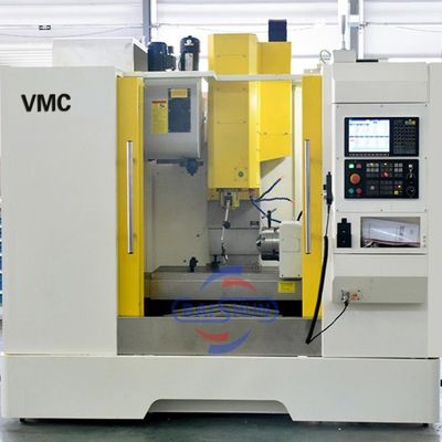 BT40 Vertikales Fräszentrum 800x500x600mm Verfahrweg CNC-Maschine